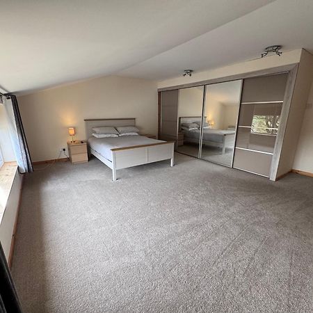 Langside Apartments Newhouse Экстерьер фото